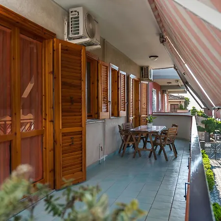 Il Delfino Apartment *